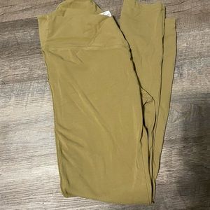 Pink crossover leggings